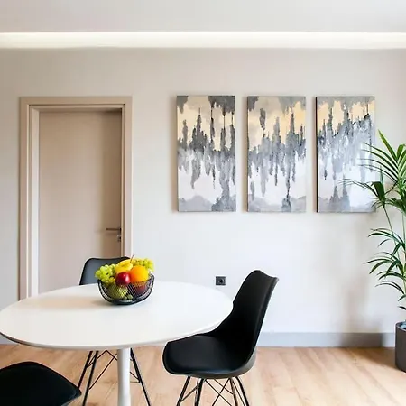 Minimal Loft Art With Sea View Over Harbour Lejlighed